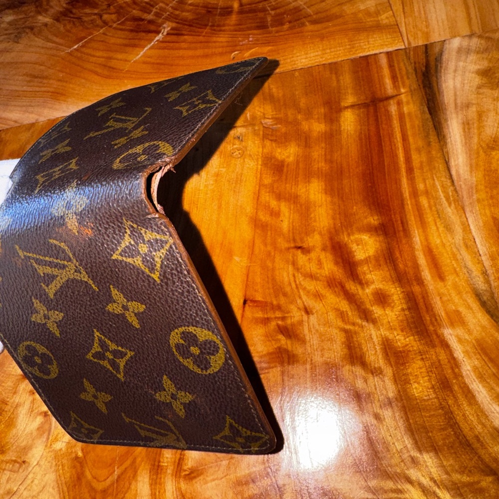 Louis Vuitton men’s monogram, brown bifold wallet vintage - Picture 6 of 13